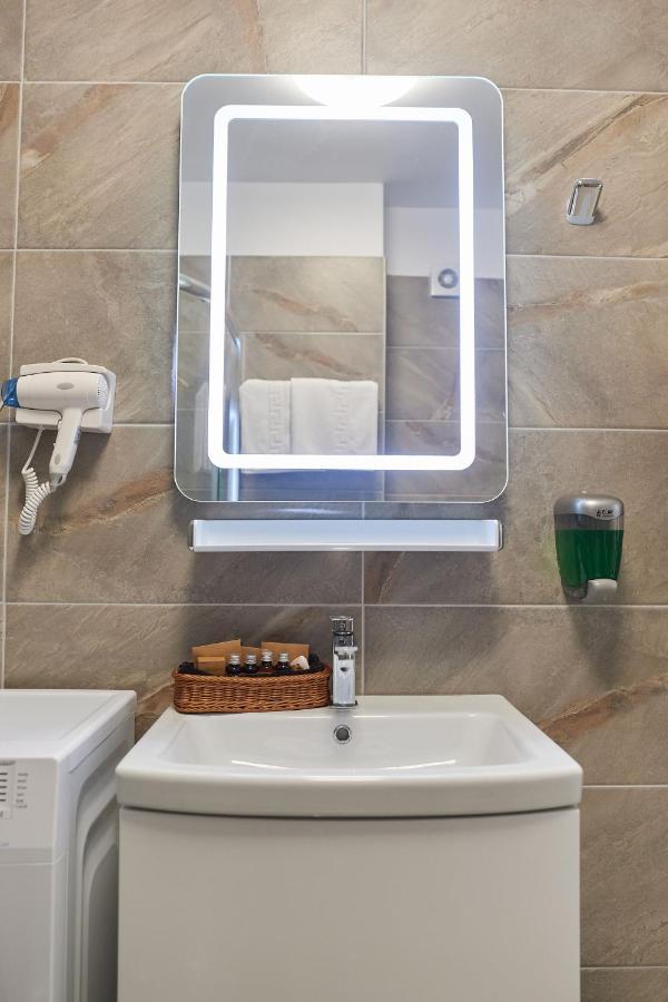 Sea Love Apt Spa N Pools Beach Resort Năvodari Eksteriør bilde