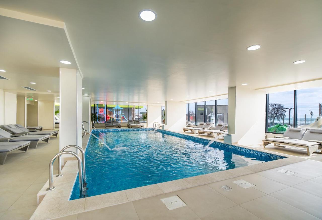 Sea Love Apt Spa N Pools Beach Resort Năvodari Eksteriør bilde