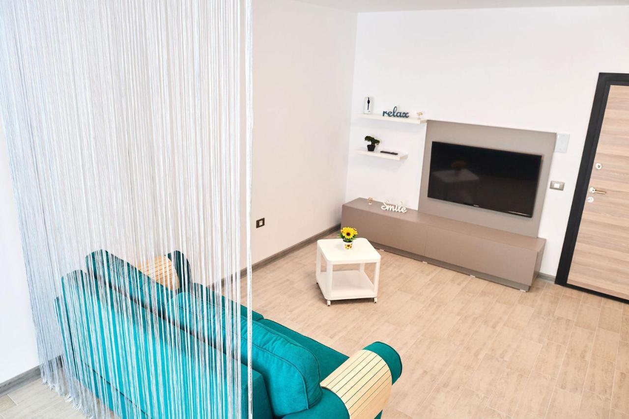 Sea Love Apt Spa N Pools Beach Resort Năvodari Eksteriør bilde